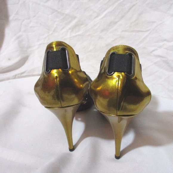 Oscar de la Renta Gold and Black Heels - Picture 5 of 6